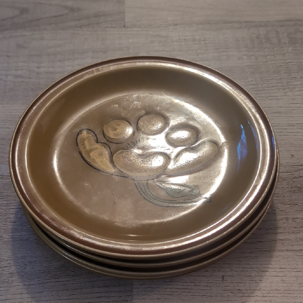 Gold Floral Ceramic Plates
